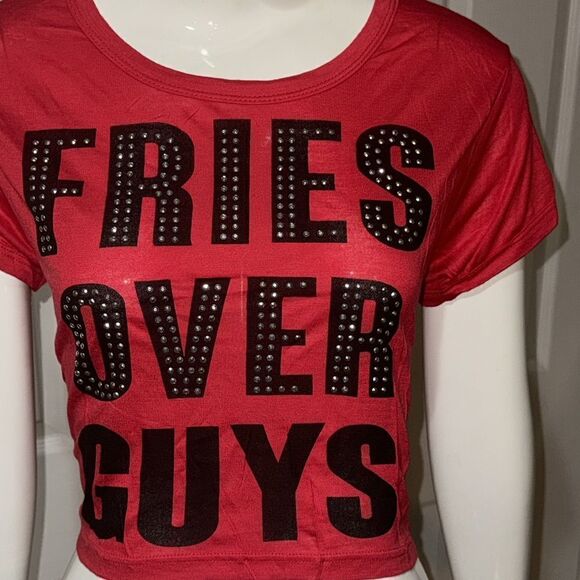 Blush FRIEs OVER GUYS crop top - Picture 5 of 10